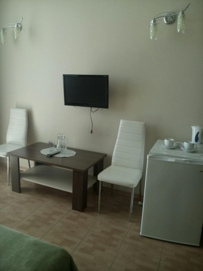 Hotel Aquarius Chornomorsk Exterior foto