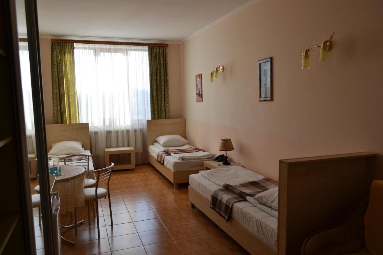 Hotel Aquarius Chornomorsk Exterior foto
